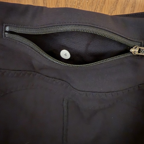 Black Lululemon Leggings Size 4 - Picture 6 of 6